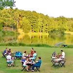 Domaine Du Balbuzard Camping Condat-en-Combraille
