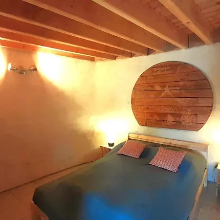 Campeggio Domaine Du Balbuzard Condat-en-Combraille